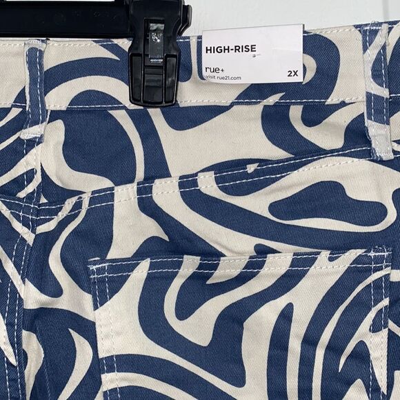 Super Cute Plus Size Blue Groovy Jeans - NWT💙🤍 - Picture 8 of 8